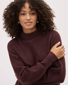 Conçu dans un tricot spongieux ultra-doux à motif côtelé, ce pull à col montant doté de manches longues est à la fois sophistiqué et confortable. Portez-le avec une paire de jeans pour un look décontracté ou avec un pantalon habillé pour un style qui saura se démarquer. Coupe - Coupe décontractée - Manches longues - Longueur avant de 21,5'' (taille M) Caractéristiques - Tricot spongieux côtelé extensible - Tissu doux - Col montant Yoga Jeans, Dressy Pants, Maternity Shops, Mock Neckline, Linen Shop, Sweater Sale, Mock Neck Sweater, Women's Coats & Jackets, New Tops