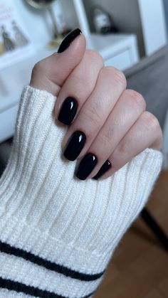 Square Oval Black Nails, Black Squoval Nails, Black Natural Nails, Short Black Acrylic Nails, Black Nails Square, Square Nails Black, Square Oval Nails, Aesthetic Natural, Black Acrylic Nails