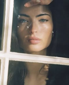 Photographie Portrait Inspiration, Photography Inspo, Pretty Face, Aesthetic Girl, Photo Inspiration, Natural Makeup, Aesthetic Pictures, Pretty People, Beautiful People