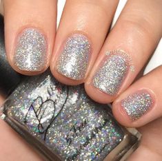 Crushed Diamonds" Silver Holographic Glitter Polish - Full size 15ml bottle. Sparkly Shellac Nails, Silver Dip Nails, Sparkly Nails Silver, Silver Gel Nails, Silver Sparkly Nails, Silver Sparkle Nails, Nails Teal, Holiday Nails Glitter, Nails Holographic