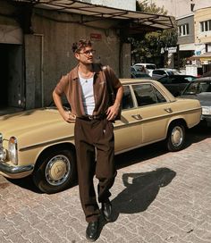 Men Summer Outfit Aesthetic Vintage, Coastal Grandfather, Nyc Going Out Outfit, Old Money New York, New York Outfits Winter Cold Weather, Nyc Going Out Outfit Night, New York Outfits Winter, New York Outfit Ideas, Street Fashion New York