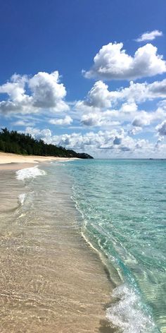 the beach is clean and clear for us to see