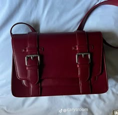 Trending Purses, Autumn Bag, My Style Bags, Red Leather Bag, Red Purse, Red Bag, Fancy Bags, Cute Bags