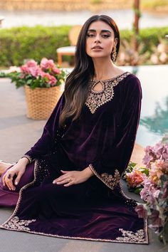 Suits For Women Indian, Cotton Night Dress, Pakistani Women Dresses, Girls Designer Dresses, Resham Embroidery, Pakistani Formal Dresses