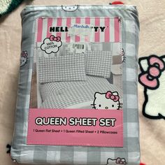 the hello kitty bedding set is on display