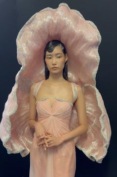 Oyster Dress, Miss Sohee, Mode Hippie, Mode Inspo, 가을 패션, Mode Inspiration, Looks Vintage, Vanity Fair, Headdress