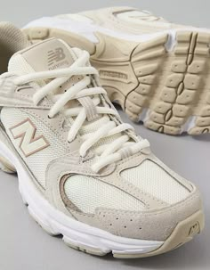 New Balance Women's 530 Sneaker Senora Era, Casual Glam, Cute Nike Outfits, High Heel Sneakers, Walking Shoes Women, Cute Nikes, New Balance Sneakers