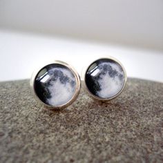 Birth Moon Phase Petite Stud Earrings - Personalized Moon Post Earrings - Custom Moon Jewelry, Uniqu Unique Bridal Party Gifts, Birth Moon, Moon Phase Jewelry, Science Jewelry, Small Stud Earrings, Space Jewelry, Bohemian Accessories, Small Earrings Studs, Black Pendant