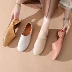 Simple design, Three colors for your option, easy-matching, Soft and comfortable, Strong literary atmosphere, easy to put on and off Color: Pink/Beige/Yellow/ApricotMaterial: Calf leatherInsole: Pigskin leatherSole: RubberHeels: 1.3 cm/0. 51〞Great Shoes To Spice Up Any Outfit, From Casual Jeans To Fancy Dress. The More You Wear Them, The More Comfortable They Will Become!Item No. dwarves474 Shoes for Autumn and Winter.Great Shoes To Spice Up Any Outfit, From Casual Jeans To Fancy Dress.The More Casual Leather Flats, Flat Slippers, Slides For Women, Oxford Boots, Flats Online, Flat Slipper, Leather Flat Shoes, Casual Slippers, Gray Yellow