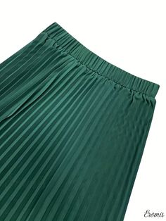 Eromis - Premium Plus-Size Womens Maxi Pleated Skirt with Solid Elastic High Rise for a Touch of Elegance Maxi Pleated Skirt, Elegant Fabric, Pleated Maxi Skirt, Printed Midi Skirt, Plus Size Maxi, Pleated Fabric, Casual Skirt, Summer Clothing, Clean Style