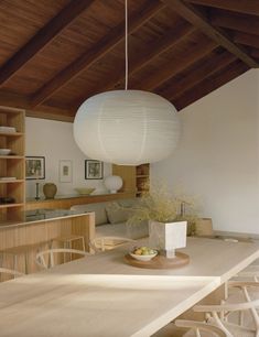 Inside A Striking Mornington Peninsula Beach House Timber Ceiling