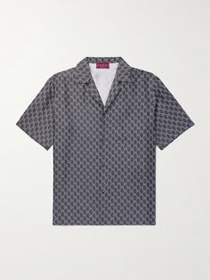 For AW24, Gucci reinterprets its 'GG' motif in fresh ways. Modelled after bowling styles, this shirt is cut from fluid silk and patterned with a monochromatic version of the label's monogram. It has a relaxed camp collar and fastens with covered buttons. Designer Silk Shirt With Camp Collar, Gucci Casual Summer Shirt, Casual Gucci Summer Shirt, Casual Gucci Shirt For Summer, Casual Summer Shirt By Gucci, Gucci Short Sleeve Summer Shirt, Gucci Short Sleeve Shirt For Summer, Gucci Luxury Collared Shirt, Luxury Gucci Collared Shirt