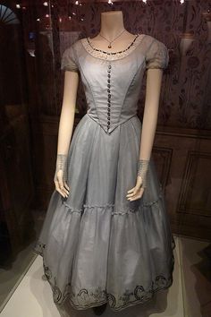 Alice In Wonderland Outfit, Film Costumes