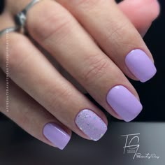 Lavender Gel Nails Designs, Light Purple Dip Nails, Light Purple Dip Powder Nails, Nails Acrylic Purple Lavender, Lavender Nails With Glitter, Purple Dip Nails, Trendy Nails Purple, Orchid Hair Color, Lavender Nail Ideas