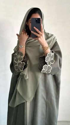 Cute Hijabi Outfits, Abaya Fashion Dubai, Modest Casual Outfits, Stylish Hijab, Mode Abaya, Modest Dresses Casual, Muslim Fashion Hijab, Abaya Designs