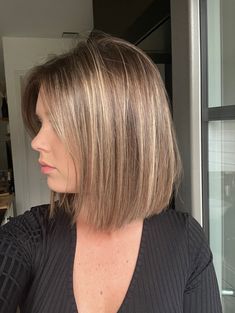 90’s Layered Hair, Lightest Brown Hair Color, Fav Hairstyles, Bob Pixie, Short Hair Highlights, Hair Color Underneath, Brunette Hair With Highlights, Gorgeous Hair Color, Dirty Blonde Hair