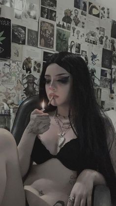 Hot Goth Outfits, Gothic Fashion Women, Goth Women, Goth Aesthetic, Grunge Goth, Photo Couple, Grunge Photography, Real Girls