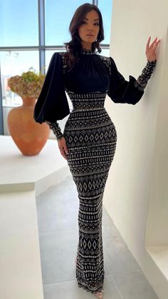 Gown Colors, Minna Fashion, Long Black Evening Dress, Fall Sunset, Black Evening Dress, Black Evening Gown, African Print Dress Ankara, Velvet Dresses, African Fashion Traditional