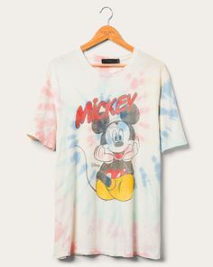 Mickey Mouse Sitting, Womens Vintage Tees, Food Clothes, Ladder Stitch, Graphic Tee Design, Womens Tie, Vintage Tee, Fabric Texture, How To Dye Fabric