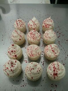 Horror Themed 40th Birthday, Horror Birthday Decorations, Blood Splatter Cupcakes, Horror Themed Birthday Party Food Ideas, 18th Birthday Halloween Party, 80s Slasher Party, Scream Birthday Party Theme, A24 Themed Party