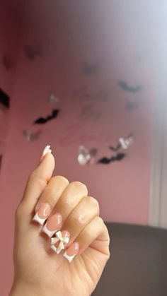 Coquette Nails Bow, Acrylic Nails With Bow Charms, Cute Nails With Bow Charm, Nails Bow Charm, Couqutte Nails Bow, Nails Inspo, Nail Inspo, Outfit Inspo, Nails