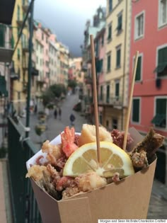 Italian Street Food, Italian Street, Food Street, Street Foods, Italy Trip, Cannoli, Italy Vacation, Travel Italy