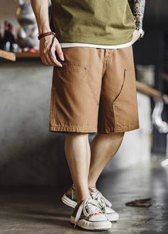 Get ready to take on summer with the American Retro Double Knee Logging Elastic Waist Straight Men's Shorts. These casual brown shorts are all about comfort and style, making them your go-to choice for any warm-weather activity. Made from 100% cotton, these shorts are super soft and breathable, keeping you cool and comfortable all day long. The elastic waist ensures a perfect fit, giving you the freedom to move with ease. Whether you’re heading to the beach, chilling with friends, or just loungi Brown Relaxed Fit Cotton Shorts, Casual Brown Cotton Shorts, Brown Cotton Bermuda Shorts, Brown Cotton Bermuda Bottoms, Brown Knee-length Shorts With Pockets, Brown Cotton Knee-length Shorts, Brown Shorts With Side Pockets, Brown Cotton Shorts, Brown Cotton Shorts For Summer