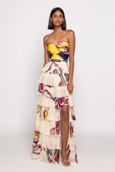 Multi color eight layered and tiered dress with abstract paisley print and  cross over bustier detailing. Components: 1 Pattern: Print Type Of Work: Paisley Neckline: Sweetheart Neck Sleeve Type: Strapless Fabric: Chiffon Color: Multi Color Other Details:  Side slit Occasion: Resort - Aza Fashions Printed Resort Wear, Colorful Wedding Outfit Guest, Tropical Formal Wedding Attire, Tropical Formal Dress, Resort Wear For Women Classy, Colombia Wedding, Optical Illusion Dress, Abstract Paisley, Strapless Chiffon Dress