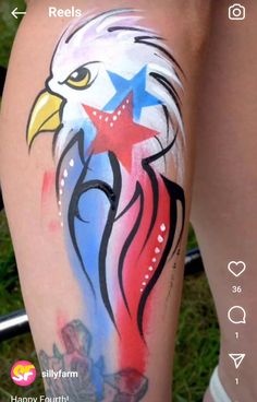 an eagle with stars painted on it's leg is shown in the image below