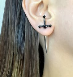 Slice through the ordinary with these daring Gothic Sword Earrings! With their striking sword shape and unique gothic style, these one-of-a-kind earrings will amplify your adventurous side. Make a statement and stand out from the crowd! 🗡 Description: Origin: CNMetals Type: Zinc AlloyMaterial: MetalItem Type: EarringsEarring Type: Stud Earrings E Girl Aesthetic, Dagger Earrings, Vintage Punk, Ear Jacket, Crystal Decor, Moda Vintage, Gothic Jewelry, Girls Jewelry, Jewelry Earrings Studs