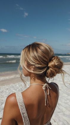 Sizzle in Style: 15 Hot Summer Hairstyles for Every Hair Length - Habitual Habitat Summer Easy Hairstyles, Preppy Hairstyles, Cali Trip, Beach Hairstyles For Long Hair, Bahamas Cruise, Braided Styles, Hoco Hairstyles, Travel Girl, Holiday Hairstyles