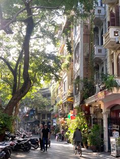 Hanoi, Vietnam 🇻🇳 #vietnam #vietnamtravel #hanoi #fall #autumn #travel #travelguide #aesthetic #photography #photooftheday Vintage Vietnam Aesthetic, Vietnam Ho Chi Minh City, Vietnam Instagram Pictures, Ho Chi Minh City Vietnam Aesthetic, Hanoi Aesthetic, Asia Travel Aesthetic