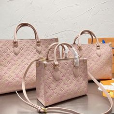 1:1 Replica Bags  Measurements: 45 cm /17.7 inches   Pink  Hardware gold Louis Vuitton Mm, Louis Vuitton, Pink, Gold