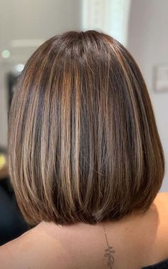 Tuns Bob Lung, Brown Hair With Blonde Highlights, Hair Color Light Brown, Haircuts For Medium Hair, Penteado Cabelo Curto, Haircuts For Fine Hair, Short Hair Haircuts, Great Hair