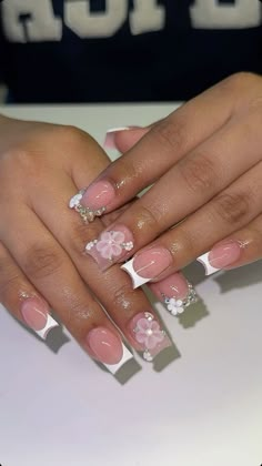 3 D Flower Nail Designs, Flare Acrylic Nails, Short Nail Inspo, Acrylic Nail Set, Hard Nails, Nails Now, Colored Acrylic Nails, Girly Acrylic Nails, Cute Acrylic Nail Designs