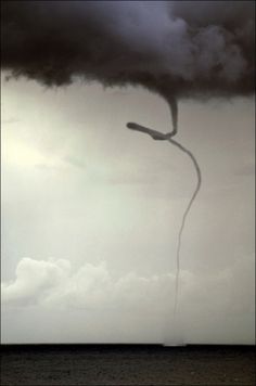 Waterspout Flying In The Sky, Element Air, Wild Weather, Weather Photos, Storm Clouds, To Infinity And Beyond, Natural Phenomena, Chiaroscuro, Alam Yang Indah