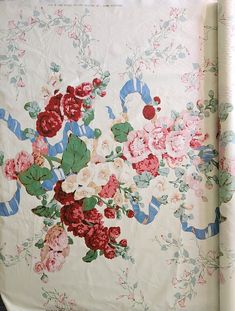 an image of a flowered table cloth with flowers on it