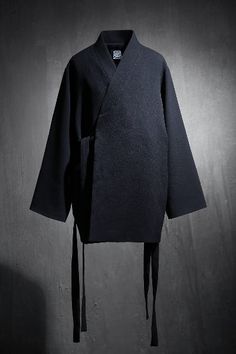 Wide Sleeve Cardigan, Badass Outfit, Cyberpunk Clothes, Kimono Japan, Kimono Outfit, Wool Winter Coat, Long Knit Cardigan, Long Knit, Asian Outfits