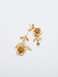 Composition : 14K gold-plated Brass (allergic-free), Silver925 silver post, steelColor : GoldCountry of Origin : Republic of Korea Gold Rose Earrings, Accessories Jewelry Earrings, Rose Earrings, Rose Gold Earrings, Women Accessories Jewelry, Gold Rose, Jewelry Accessories, Jewelry Earrings, Composition