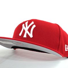 New York Yankees New Era 59Fifty Fitted Hat (Red Gray Under Brim) Fresh Prince Outfits, Red Fitted Hat, New Era Yankees, Ny Hat, Swag Hats, Ny Baseball, Mlb Hats, Hat Aesthetic, Flat Bill Hats