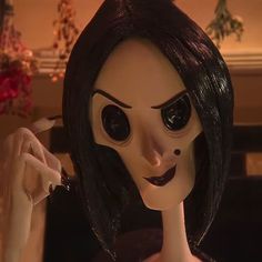 Beldam Coraline, The Beldam, Other Mother Coraline, Coraline Characters, Laika Studios, Coraline Movie, Coraline Aesthetic, Tim Burton Characters, Gomez And Morticia