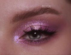 Glitter Makeup Looks, Sparkly Makeup, Rhinestone Makeup, Glitter Eye Makeup, Eye Makeup Designs, Makeup Eyes