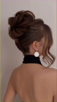 classy twist updo / high pile hairstyle  great for date night, weddings, prom, formal occasions Twist Updo, Formal Hairstyles For Long Hair, Twisted Updo, Viking Hair, Easy Hair Updos, High Bun, Long Hair Updo, Hair Stylies, Hair Up Styles