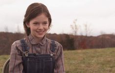 Mckenzie Foy, Twilight Renesmee, Mackenzie Foy, Danielle Campbell, Outlander Tv, Elizabeth Olsen, Twilight Saga, Nature Girl, Mode Vintage