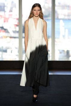 Narciso Rodriguez Fall 2019 Ready-to-Wear Fashion Show Collection: See the complete Narciso Rodriguez Fall 2019 Ready-to-Wear collection. Look 1 Soft Dresses, High Fashion Trends, Miranda Priestly, Fall Winter Collection, Stylish Fashion