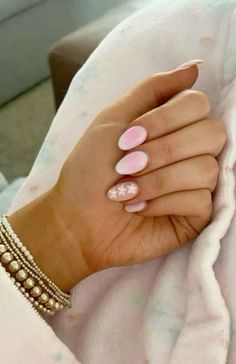 Cute Nails School, Mail Inspo White, Nails For School Short, Nails For School, Teen Nails, Vibrant Nails, Cute Gel Nails