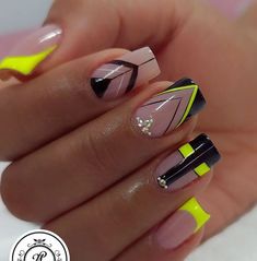 Smile Nails, Egyptian Nails, Wave Nails, Wow Nails, Sassy Nails, Nude Nail Designs, Fancy Nails Designs, Simple Gel Nails, Pretty Nail Art Designs