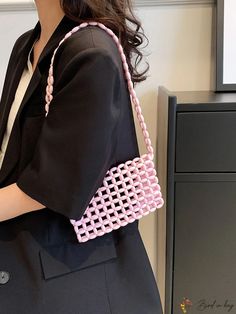 4 Pink Beaded Bag For Everyday Use, Everyday Pink Beaded Bag, Daily Use Beaded Crossbody Shoulder Bag, Trendy Handheld Beaded Evening Bag, Pink Beaded Shoulder Bag, Casual Square Shoulder Bag For Party, Pink Beaded Tote Bag, Beaded Rectangular Bag For Fashion Accessory, Pink Beaded Bags For Daily Use