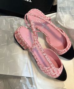 Hak Tinggi, Chanel Heels, Chanel Slingback, Chanel Women, Mode Chanel, Pink Chanel