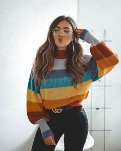 Multi-color Striped Sweater 35 Year Old Woman Fashion, Sweater Poses, French Tuck, Cozy Fall Outfits, Look Retro, Stylish Sweaters, Fall Outfits For Work, Mode Inspo, Clothespins